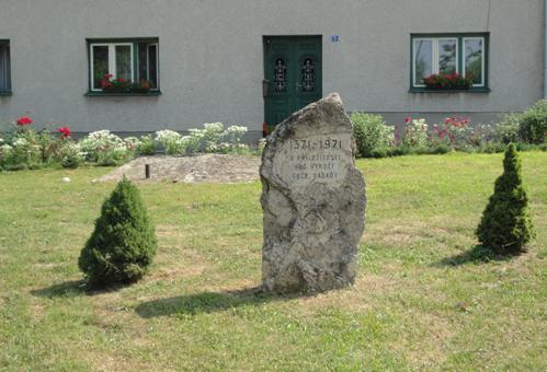 Pamětní kámen k založení obce