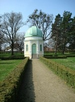 Hvězdárna v zámecké zahradě