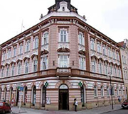 Lékárna U Zlatého hada