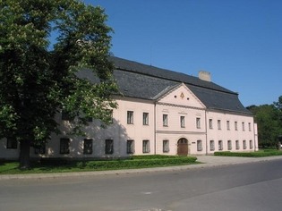 Zámek Kinských ve Valašském Meziříčí – Muzeum regionu Valašsko