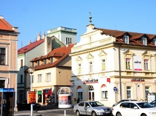 Dům s hranolovou věží