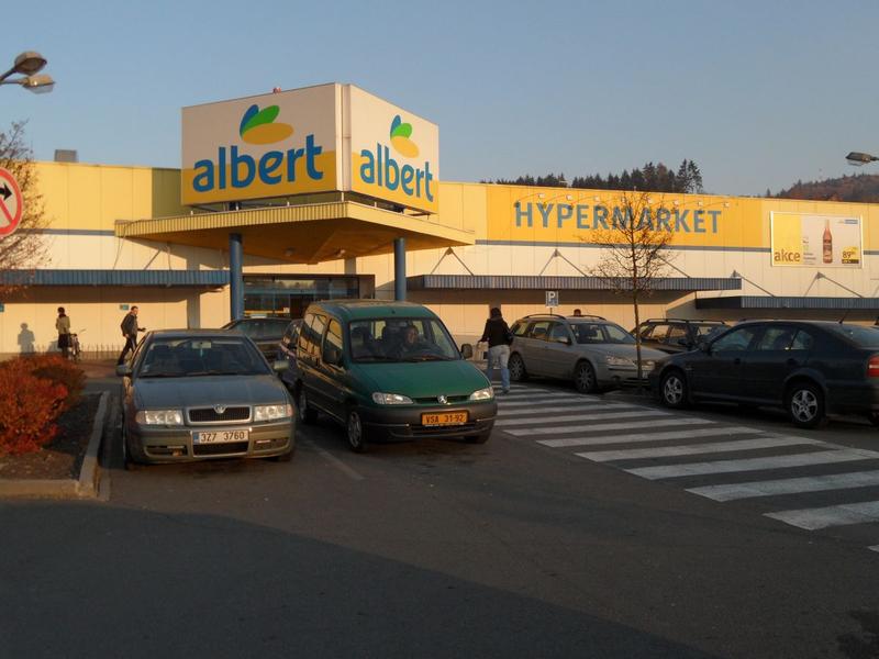 ALBERT - HYPERMARKET