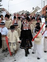 Festival masopustních tradic FAŠANK a průvod fašančárů na náměstí