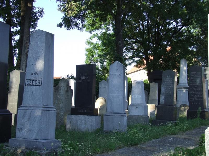 Židovský hřbitov Uherský Ostroh
