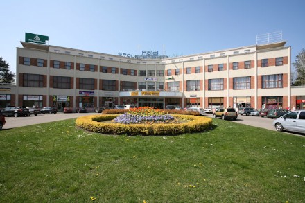 Hotel Baťov - Společenský dům