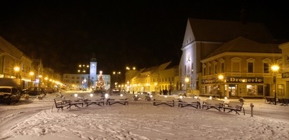 Phled na zasněžený noční Kyjov