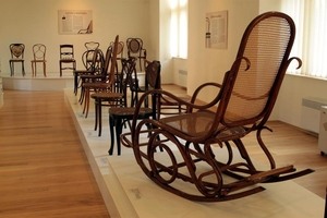 Historický ohýbaný nábytek