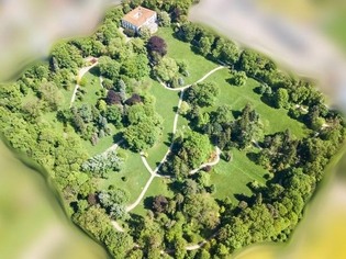 Zámecký park v Lešné