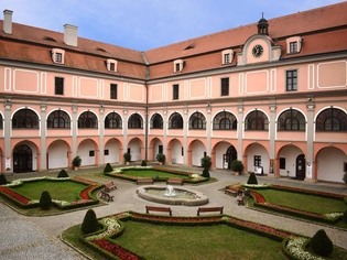 Muzejní a galerijní centrum Valašské Meziříčí