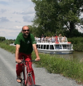 Cyklostezka podél Baťova kanálu