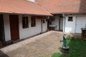 Památkový domek v Kunovicích - pohled ze dvora