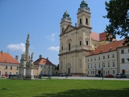 Valtice – kostel Nanebevzetí Panny Marie