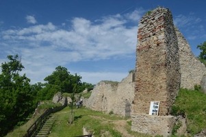 zřícenina hradu Lukov