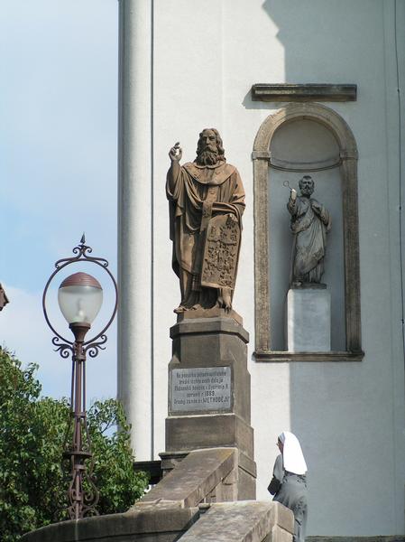 Sochy svatého Cyrila a Metoděje