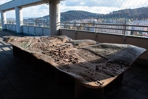 model města z litého bronzu_foto Jan Salač